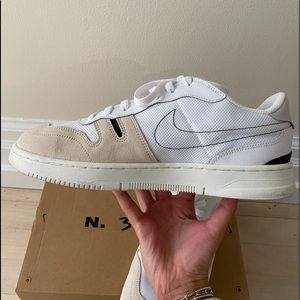 Nike N354 Squash Type Sneaker Size 9